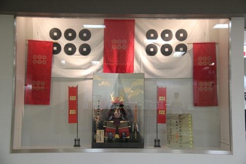 真田家「赤備え」の甲冑を展示しております