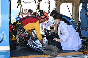 長野県警察航空隊によるヘリポート離着陸訓練を実施しました