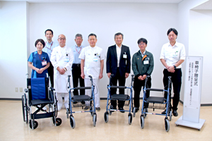 株式会社長野県A・コープ様から車いす・歩行車が寄贈されました