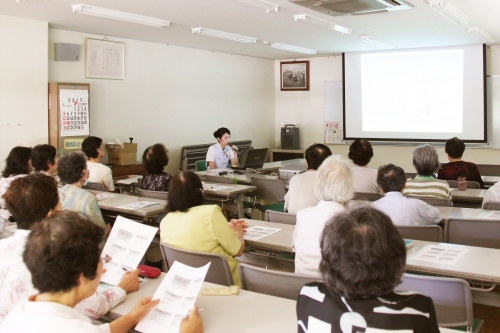 介護予防教室「目指そう! ”8020”～健康な身体は健康な歯から～」を開催しました
