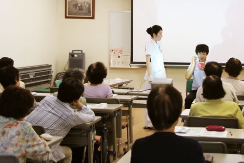 介護予防教室「目指そう! ”8020”～健康な身体は健康な歯から～」を開催しました