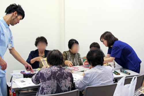 介護予防教室『認知症予防のための作業活動 その1』を開催しました(9/12)