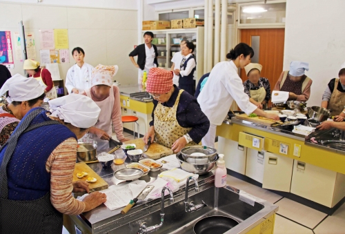 介護予防教室『サルコペニア・フレイルを予防する食事を作ろう』を開催しました(10/24)