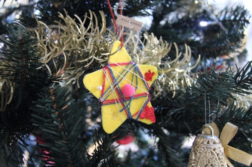 松代幼稚園の皆さんからクリスマスプレゼントをいただきました(12/8)