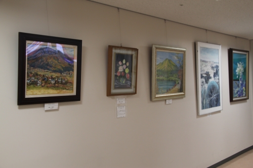 患者さんから絵画が寄贈されました(10/25)