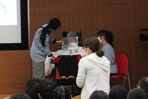 「有坂先生とあいいろのツバメプロジェクト」講演会を開催しました(12/11)