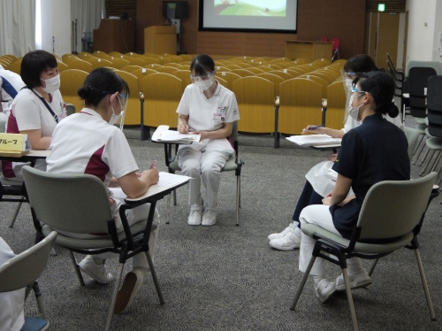 【1年目看護師研修】新人看護師6ヵ月振り返り研修