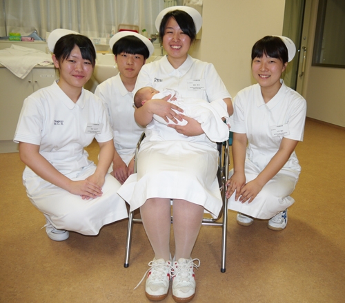 「高校生看護一日体験」を実施しました。