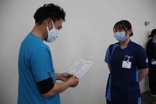 新人看護職員1年振り返り研修を行いました(3/13)