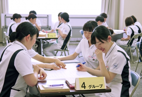 新人看護師1ヶ月振り返り研修を開催しました