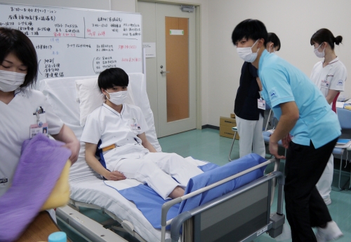 新人看護職実技研修会を行いました(4/2)
