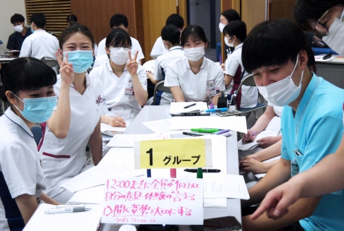 Zoomを活用し外部講師の永井先生のオンライン研修会を実施しました(6/4)
