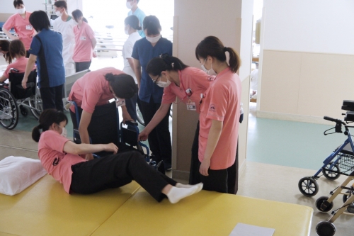 看護補助者研修を行いました(7/19)