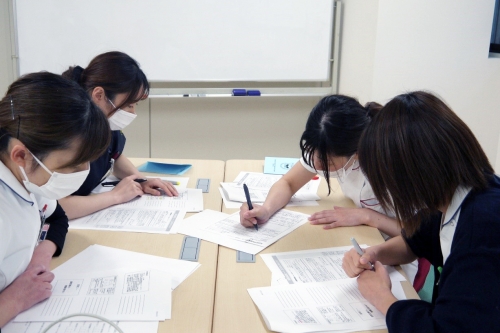 ラダーIII研修会(退院支援研修会)を行いました(12/2)