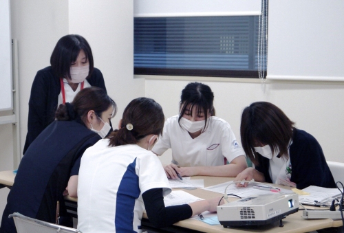 ラダーIII研修会(退院支援研修会)を行いました(12/2)